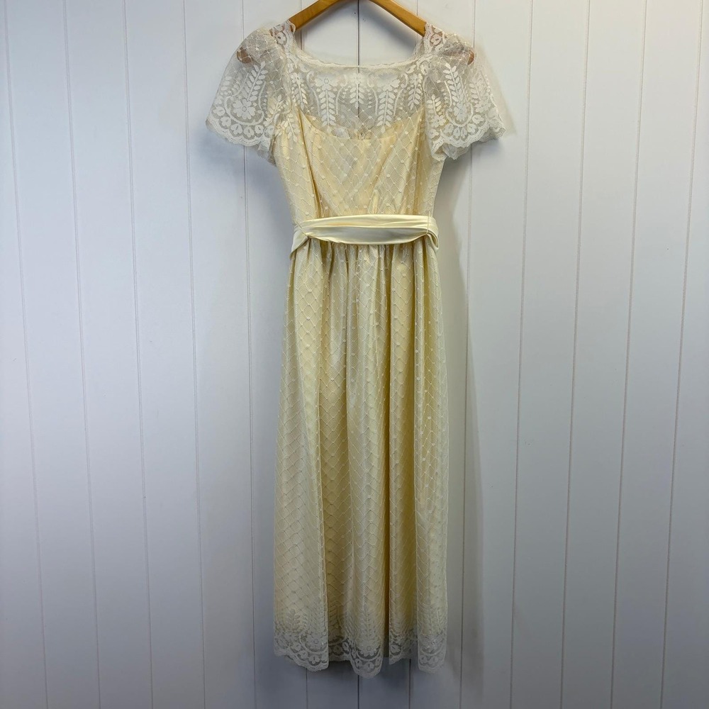 Vintage JCPenney 60s Point D'Esprit Lace Tea Dress Women Size 7/8 Retro Bridal